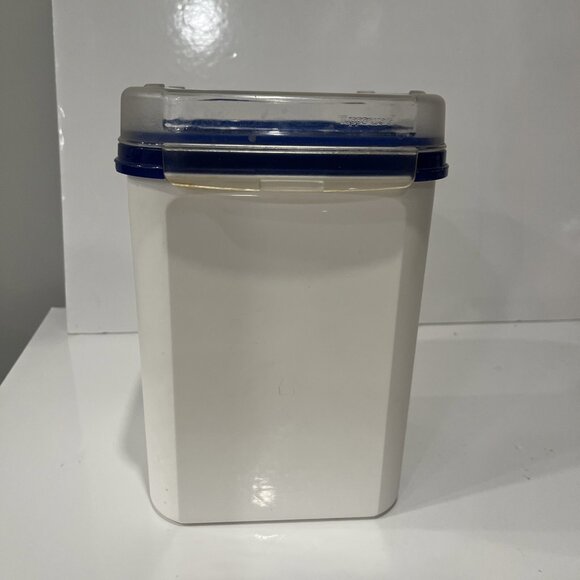 Tupperware Modular Mates Bread Bakers Delight Hinged Lid 23 Cup Blue - Picture 1 of 8